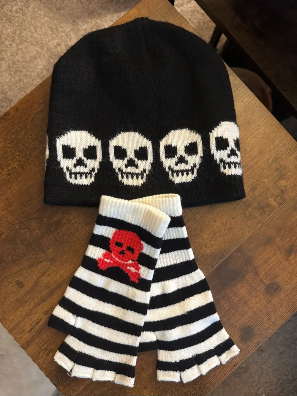 Kids Black & White Skull Beanie and Fingerless Gloves Set